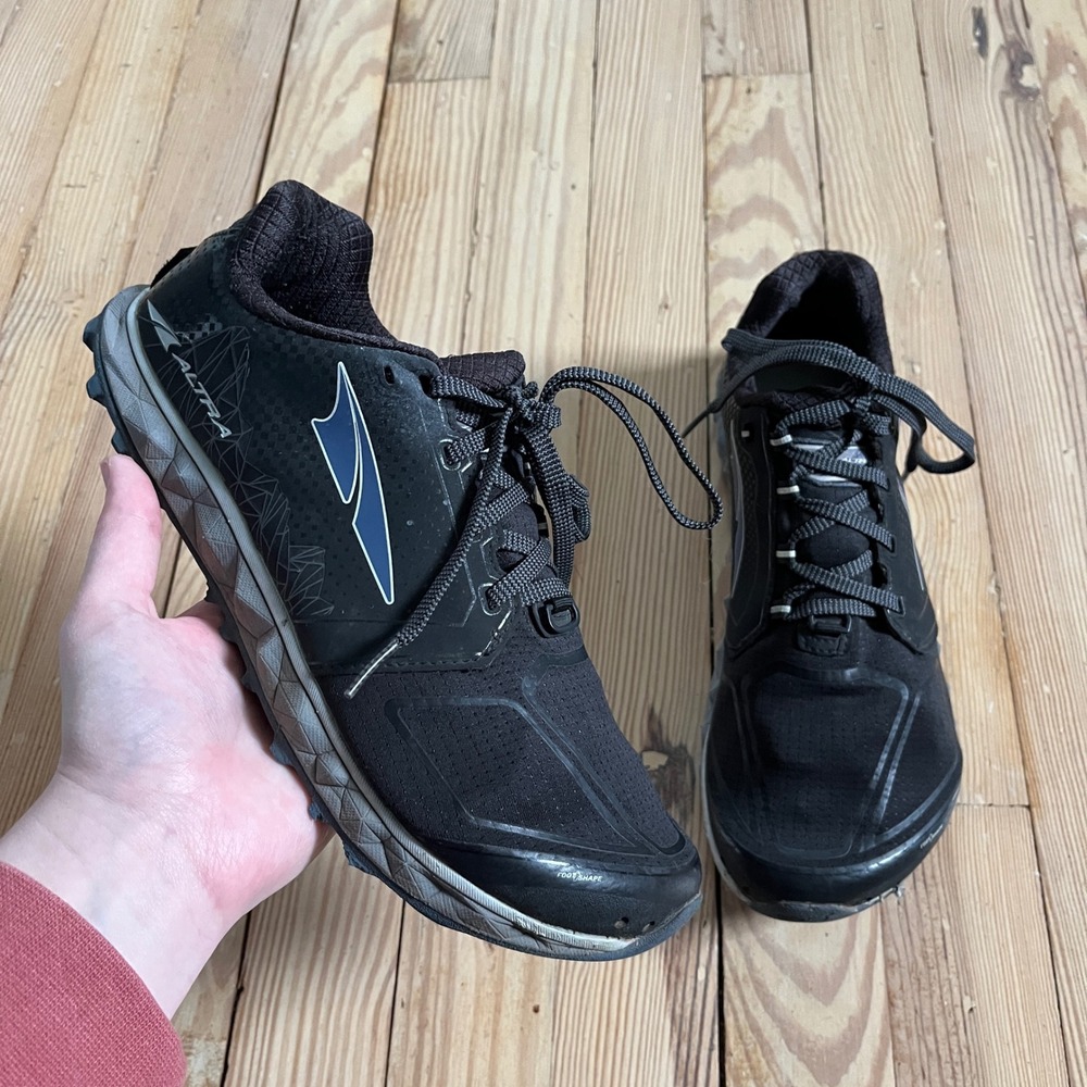 Altra Superior 4 Trail Running Shoes Womens 8.5 Black Zero Drop GaiterTrap Mesh